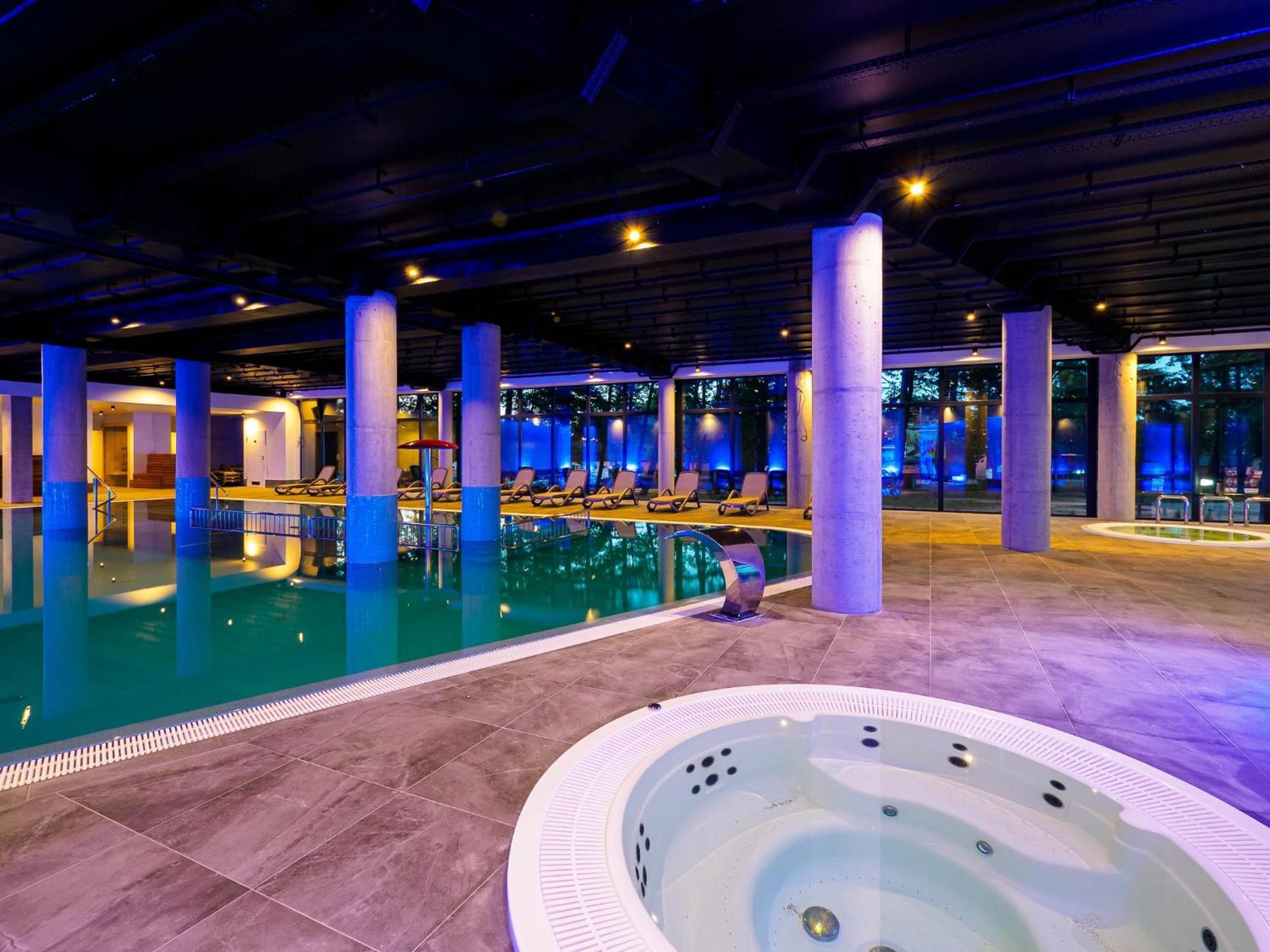 Resort Krol Plaza Spa & Wellness Jarosławiec Εξωτερικό φωτογραφία